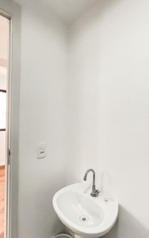 Apartamento para alugar com 39m², 2 quartos e sem vaga Apartamento para alugar com 39m², 2 quartos e sem vagaBanheiro