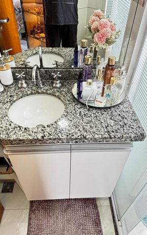 Apartamento para alugar com 105m², 3 quartos e 2 vagas Apartamento para alugar com 105m², 3 quartos e 2 vagasBanheiro da Suíte
