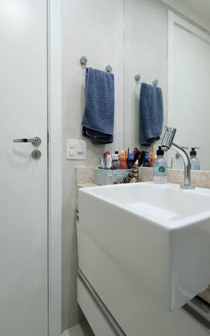 Apartamento à venda com 74m², 3 quartos e 2 vagasBanheiro