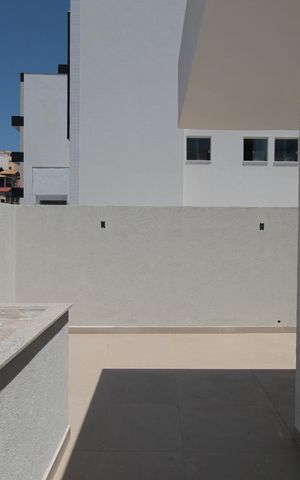 Casa à venda com 122m², 3 quartos e 4 vagasCobertura
