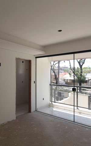 Casa à venda com 122m², 3 quartos e 4 vagasSuite