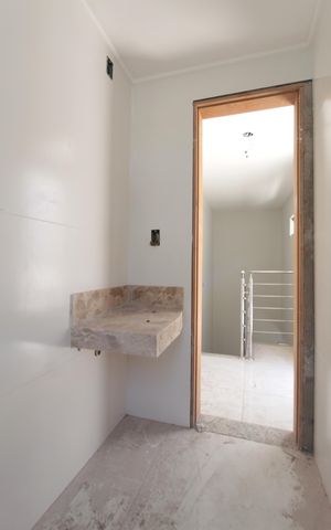 Casa à venda com 122m², 3 quartos e 4 vagasBanheiro Social 2