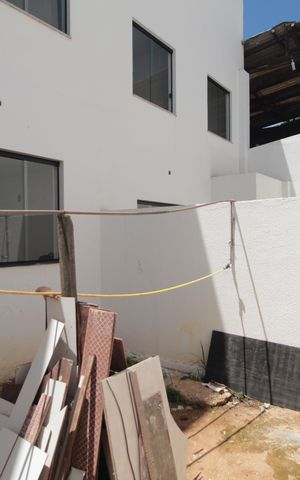Casa à venda com 122m², 3 quartos e 4 vagasQuintal