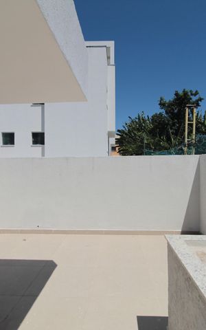 Casa à venda com 122m², 3 quartos e 4 vagasCobertura