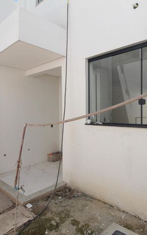 Casa à venda com 122m², 3 quartos e 4 vagasQuintal