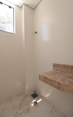 Casa à venda com 122m², 3 quartos e 4 vagasLavabo da Sala
