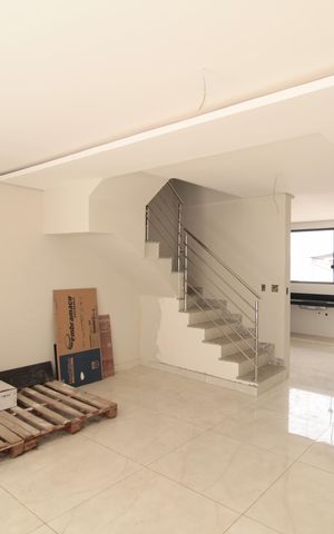 Casa à venda com 122m², 3 quartos e 4 vagasSala