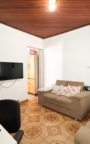 Casa à venda com 110m², 2 quartos e 1 vaga Casa à venda com 110m², 2 quartos e 1 vagaSala