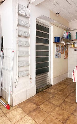Casa à venda com 110m², 2 quartos e 1 vaga Casa à venda com 110m², 2 quartos e 1 vagaÁrea de Serviço