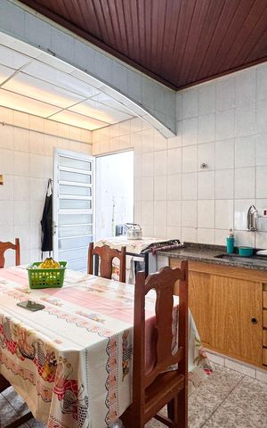 Casa à venda com 110m², 2 quartos e 1 vaga Casa à venda com 110m², 2 quartos e 1 vagaCozinha