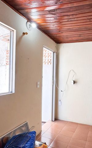 Casa à venda com 110m², 2 quartos e 1 vaga Casa à venda com 110m², 2 quartos e 1 vagaEdícula