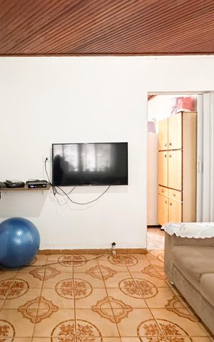 Casa à venda com 110m², 2 quartos e 1 vaga Casa à venda com 110m², 2 quartos e 1 vagaSala
