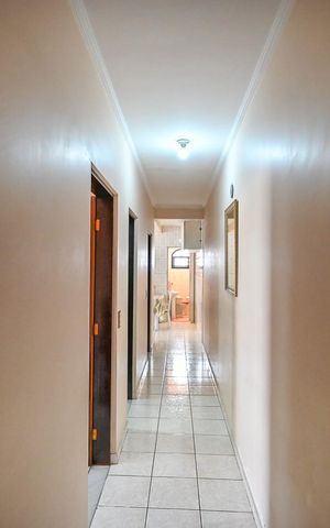 Casa à venda com 170m², 2 quartos e 3 vagasCorredor
