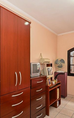 Casa à venda com 170m², 2 quartos e 3 vagasQuarto 2