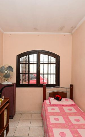 Casa à venda com 170m², 2 quartos e 3 vagasQuarto 2