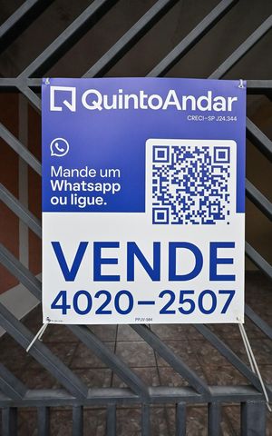 Casa à venda com 170m², 2 quartos e 3 vagasFachada