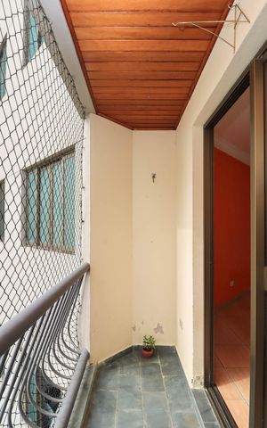 Apartamento para alugar com 72m², 2 quartos e 1 vaga Apartamento para alugar com 72m², 2 quartos e 1 vagaVaranda
