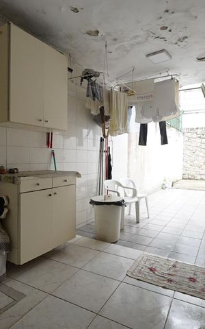 Casa para alugar com 350m², 3 quartos e 6 vagasÁrea de Serviço