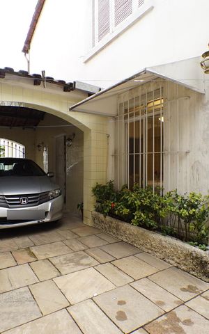Casa para alugar com 350m², 3 quartos e 6 vagasGaragem 2