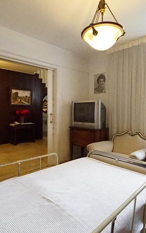 Casa para alugar com 350m², 3 quartos e 6 vagasQuarto