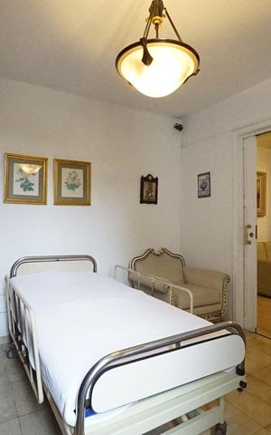 Casa para alugar com 350m², 3 quartos e 6 vagasQuarto