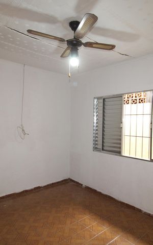 Casa para alugar com 129m², 2 quartos e 2 vagasQuarto 1