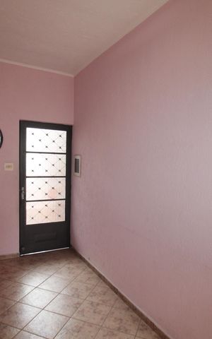 Casa para alugar com 129m², 2 quartos e 2 vagasHall de entrada
