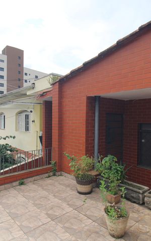 Casa para alugar com 129m², 2 quartos e 2 vagasSala - Varanda