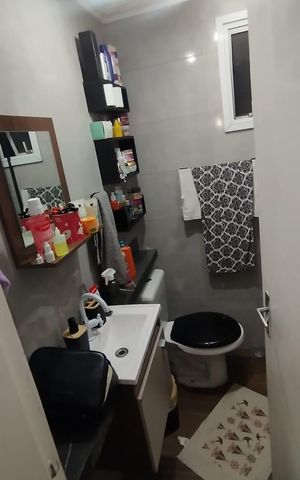 Apartamento à venda com 52m², 2 quartos e 1 vaga Apartamento à venda com 52m², 2 quartos e 1 vagaBanheiro