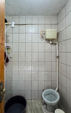 Casa à venda com 220m², 5 quartos e 1 vaga Casa à venda com 220m², 5 quartos e 1 vagaBanheiro Social - Casa 2