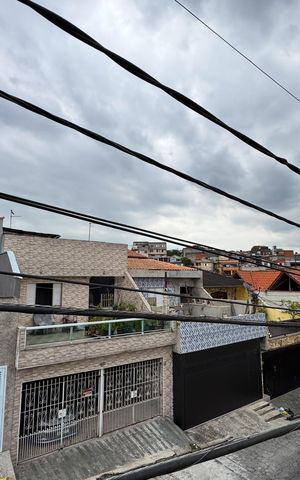 Casa à venda com 220m², 5 quartos e 1 vaga Casa à venda com 220m², 5 quartos e 1 vagaVista da Sacada - Casa 1