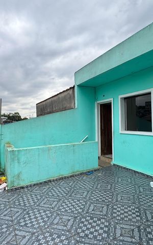 Casa à venda com 220m², 5 quartos e 1 vaga Casa à venda com 220m², 5 quartos e 1 vagaSacada - Casa 1