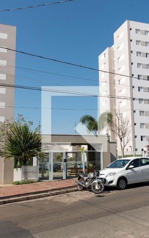 Apartamento para alugar com 80m², 3 quartos e 1 vaga Apartamento para alugar com 80m², 3 quartos e 1 vagaFachada do Condomínio