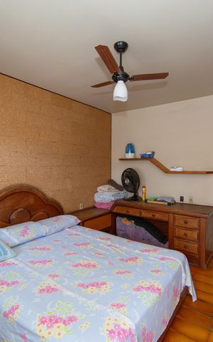 Casa à venda com 384m², 4 quartos e 4 vagas