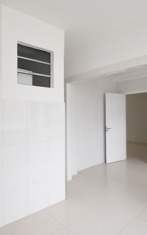 Apartamento à venda com 120m², 3 quartos e sem vagaCozinha e Área de Serviço