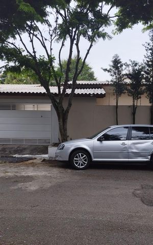 Casa para alugar com 230m², 3 quartos e 4 vagas Casa para alugar com 230m², 3 quartos e 4 vagasFachada