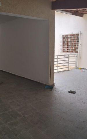 Casa para alugar com 230m², 3 quartos e 4 vagas Casa para alugar com 230m², 3 quartos e 4 vagasQuintal