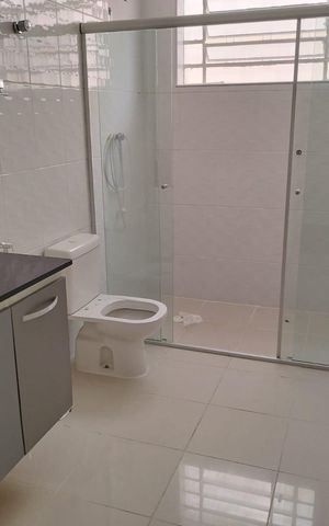 Casa para alugar com 230m², 3 quartos e 4 vagas Casa para alugar com 230m², 3 quartos e 4 vagasBanheiro