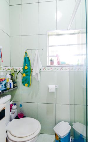 Casa à venda com 120m², 3 quartos e 1 vagaBanheiro 