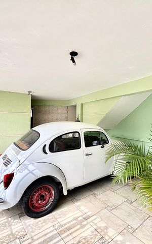 Casa à venda com 134m², 2 quartos e 2 vagas Casa à venda com 134m², 2 quartos e 2 vagasGaragem