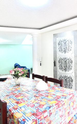 Casa à venda com 134m², 2 quartos e 2 vagas Casa à venda com 134m², 2 quartos e 2 vagasSala de Jantar