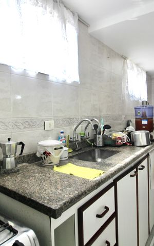 Casa à venda com 134m², 2 quartos e 2 vagas Casa à venda com 134m², 2 quartos e 2 vagasCozinha