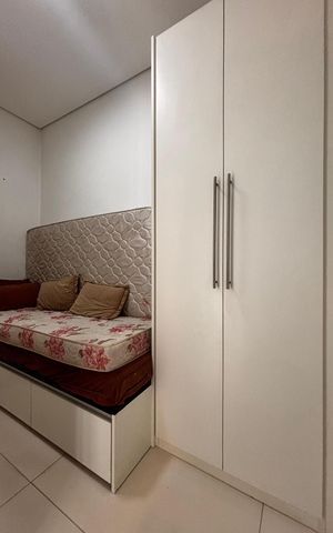 Casa de condomínio à venda com 560m², 4 quartos e 4 vagas Casa de condomínio à venda com 560m², 4 quartos e 4 vagasQuarto de Serviço