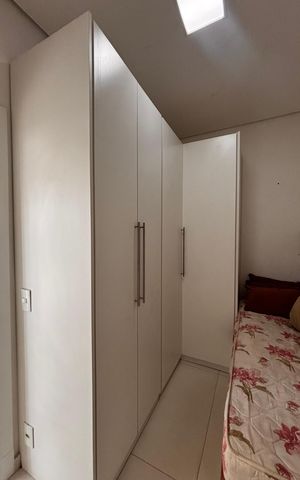 Casa de condomínio à venda com 560m², 4 quartos e 4 vagas Casa de condomínio à venda com 560m², 4 quartos e 4 vagasQuarto de Serviço