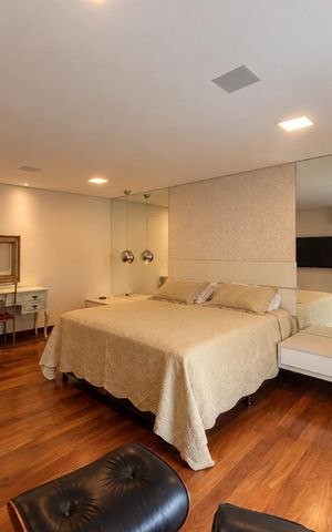 Casa de condomínio à venda com 560m², 4 quartos e 4 vagas Casa de condomínio à venda com 560m², 4 quartos e 4 vagasSuíte 1