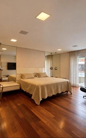 Casa de condomínio à venda com 560m², 4 quartos e 4 vagas Casa de condomínio à venda com 560m², 4 quartos e 4 vagasSuíte 1