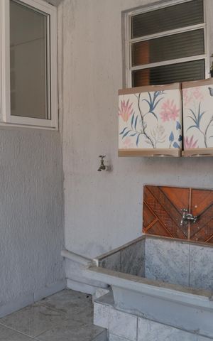 Casa à venda com 200m², 2 quartos e 2 vagas