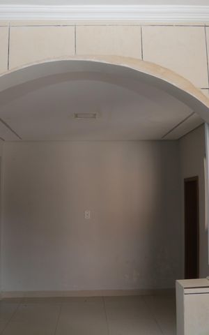 Casa à venda com 200m², 2 quartos e 2 vagas