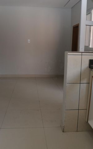 Casa à venda com 200m², 2 quartos e 2 vagas