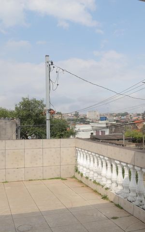 Casa à venda com 200m², 2 quartos e 2 vagas